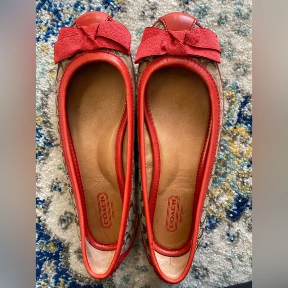 Coach Saundra Red leather flat - size 5 EUC - Picture 5 of 9